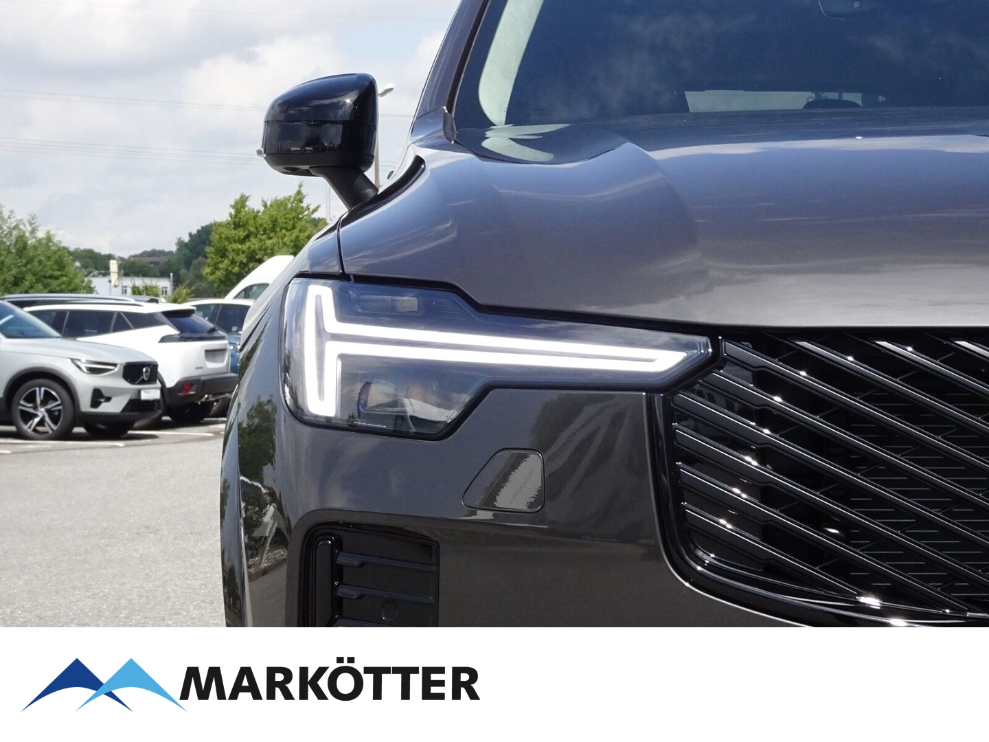 Fahrzeugabbildung Volvo XC90 T8 AWD Ultra Dark Plug-In Hybrid 7-Sitzer