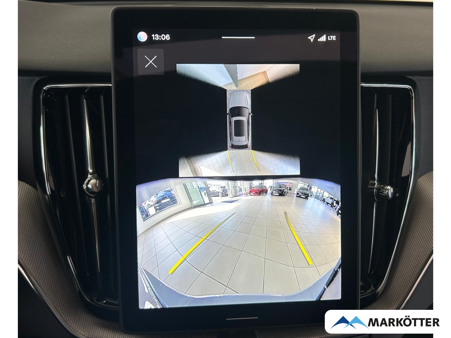 Fahrzeugabbildung Volvo XC60 Plus Black Edition AWD 360°/ACC/Panorama