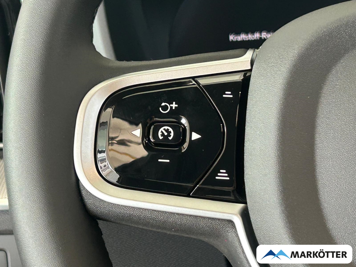 Fahrzeugabbildung Volvo XC60 Plus Black Edition AWD 360°/ACC/Panorama