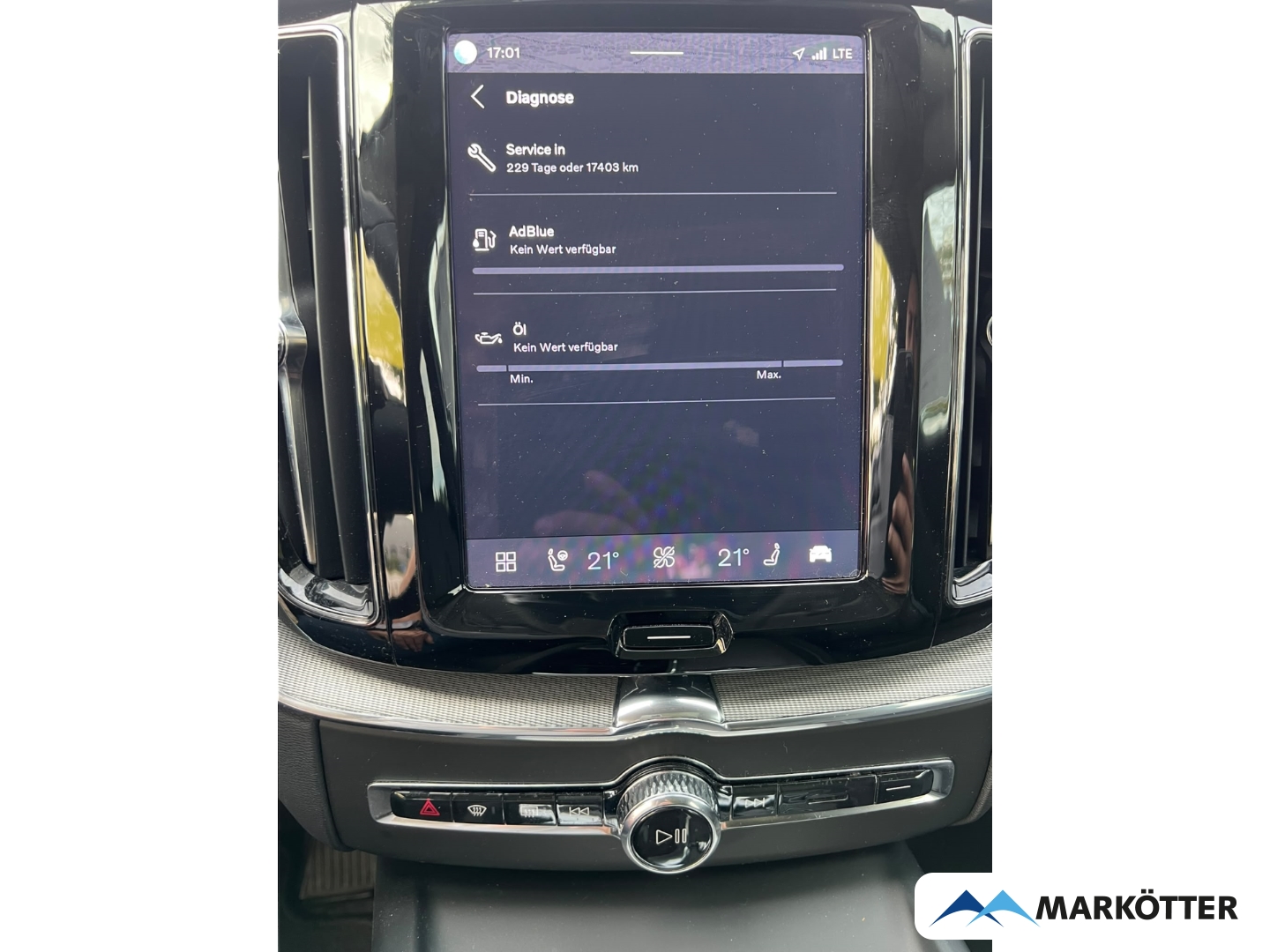 Fahrzeugabbildung Volvo XC60 B4 AWD Ultimate Dark ACC/BLIS/CAM/LH/PANO/SH