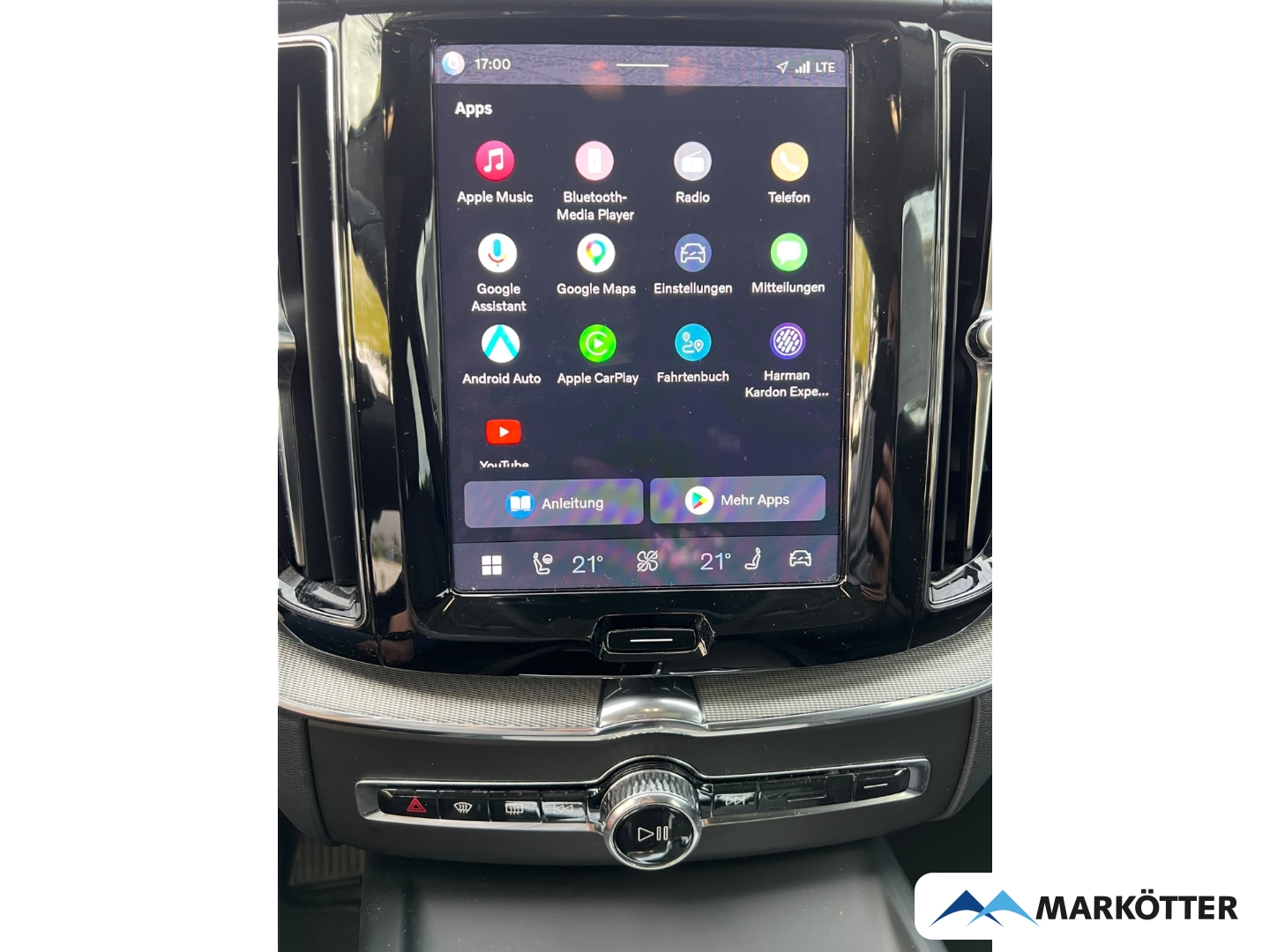 Fahrzeugabbildung Volvo XC60 B4 AWD Ultimate Dark ACC/BLIS/CAM/LH/PANO/SH