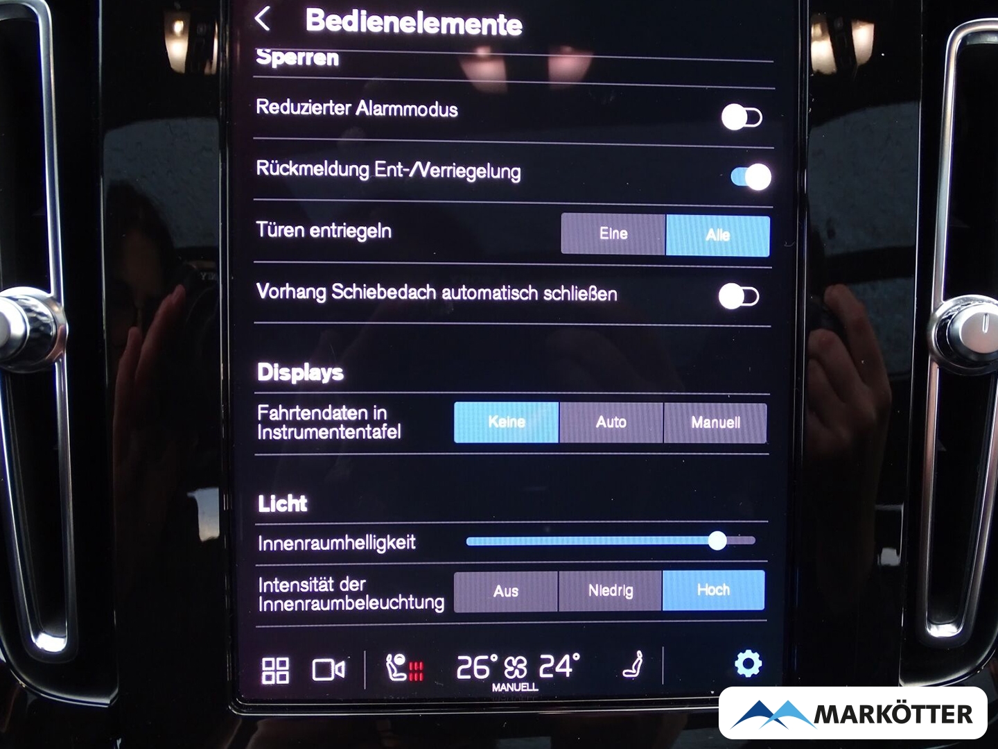 Fahrzeugabbildung Volvo XC40 Ultimate Recharge Pure Electric AWD RFK/SHZ