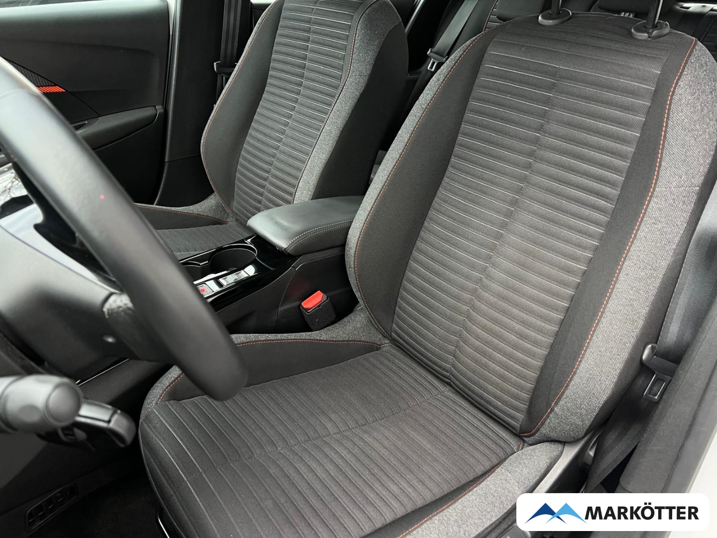 Fahrzeugabbildung Peugeot 208 e- Active Pack SH/LED/TEMPOMAT/Wärmepumpe