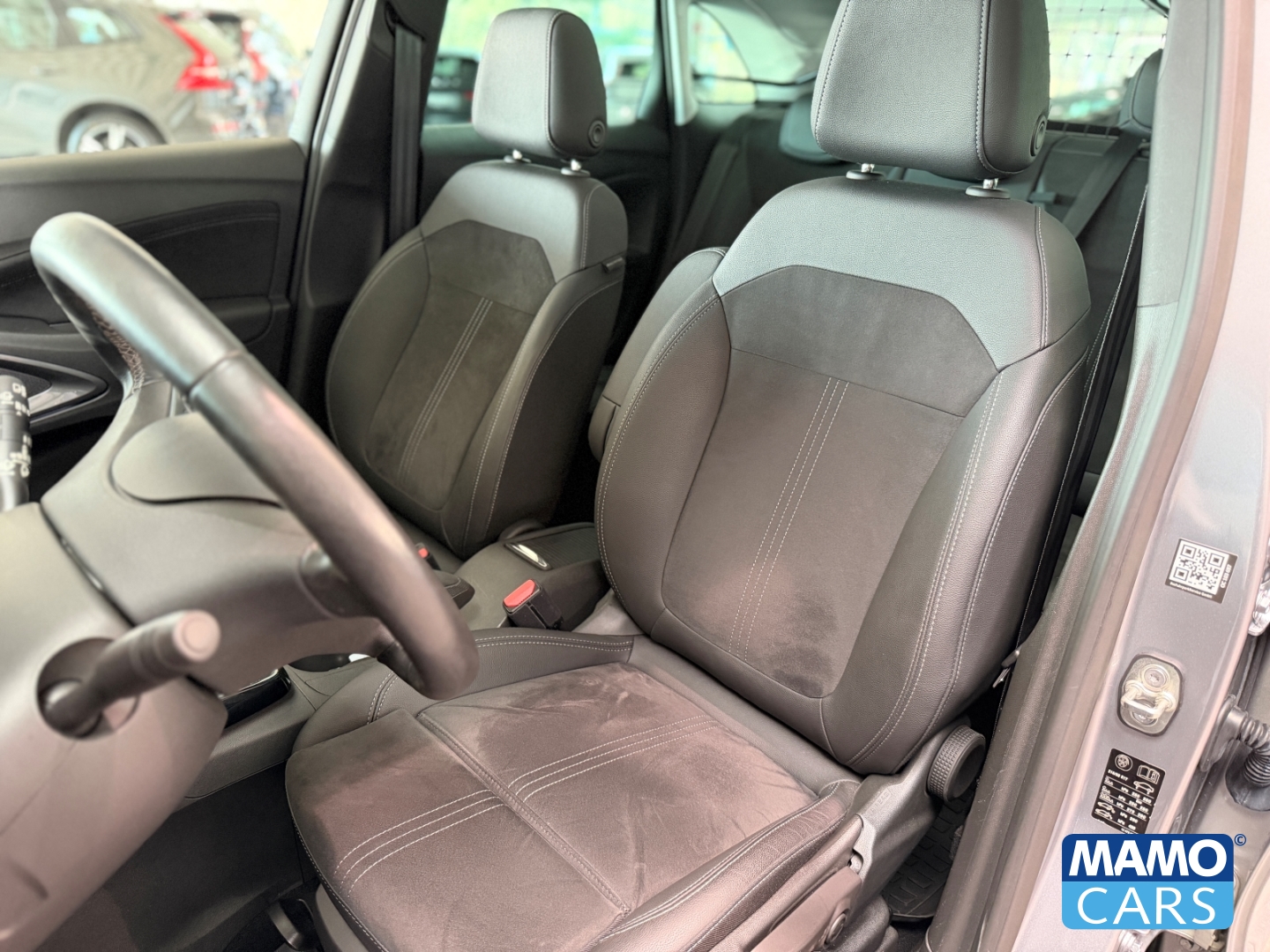 Fahrzeugabbildung Opel Crossland Ultimate BLIS/CAM/HUD/NAVI/FSH/SHZ