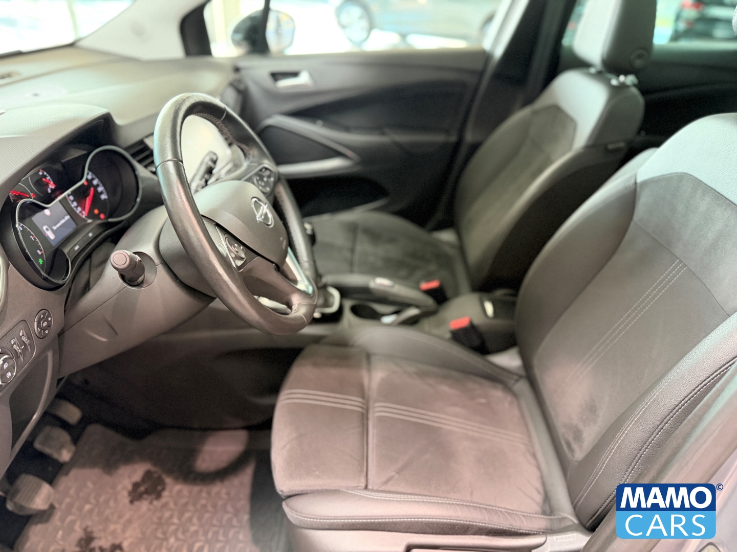 Fahrzeugabbildung Opel Crossland Ultimate BLIS/CAM/HUD/NAVI/FSH/SHZ