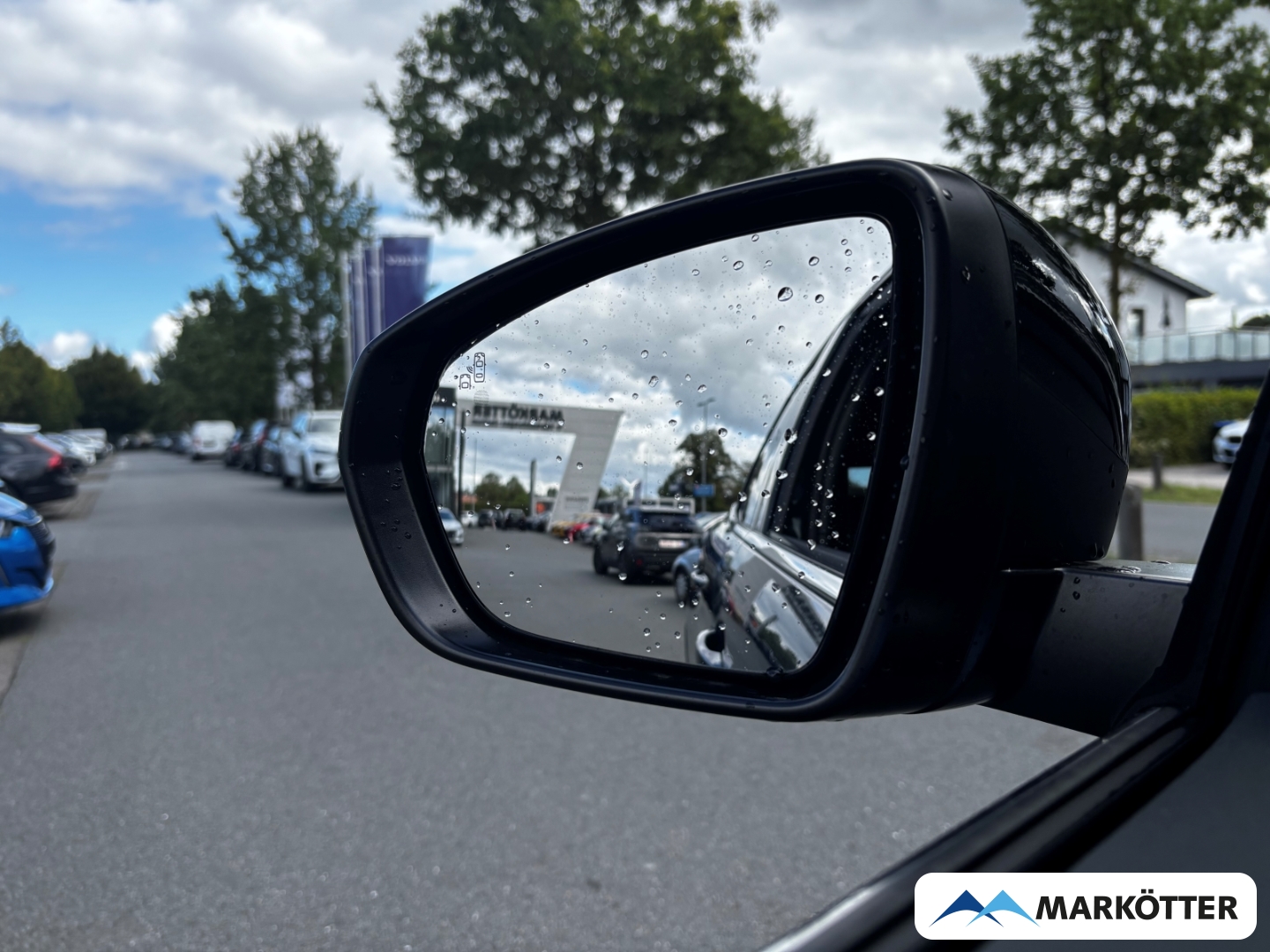 Fahrzeugabbildung Peugeot 3008 GT ACC/BLIS/CAM/FOCAL/SHZ/NAVI/LED