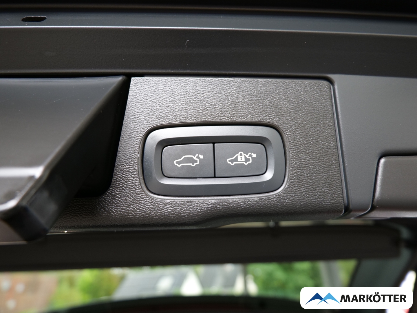 Fahrzeugabbildung Volvo XC60 T8 Plus Black Edition /Schiebedach/360CAM/