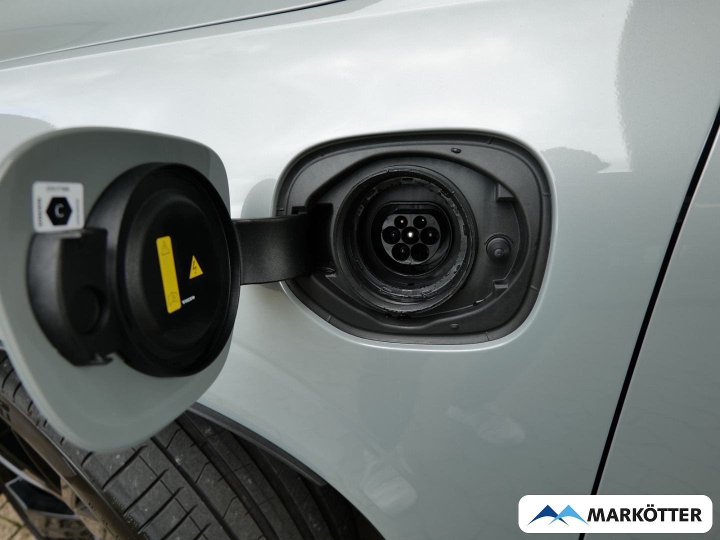 Fahrzeugabbildung Volvo XC60 T8 Plus Black Edition /Schiebedach/360CAM/