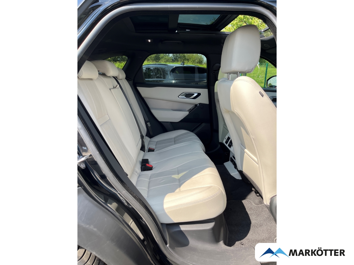 Fahrzeugabbildung Land Rover Range Rover Velar D300 R-Dynamic ACC/AHK/Pano