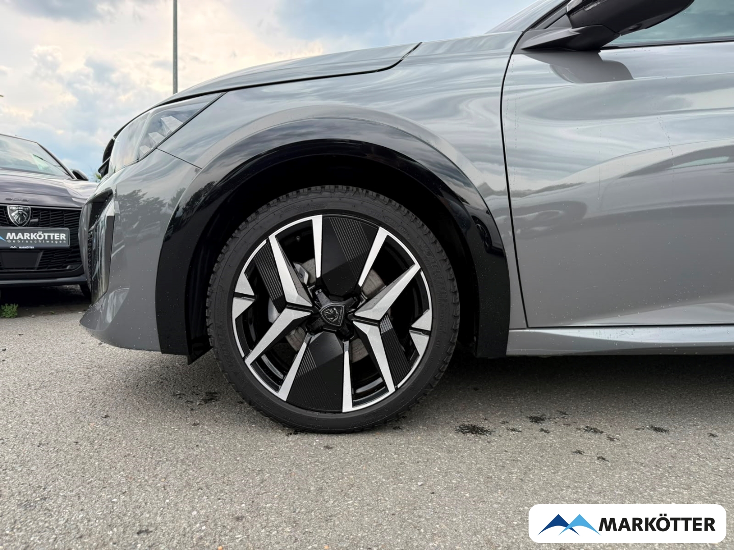 Fahrzeugabbildung Peugeot 208 GT Hybrid 100 CAM/MASSAGE/NAVI/SHZ/TEMP
