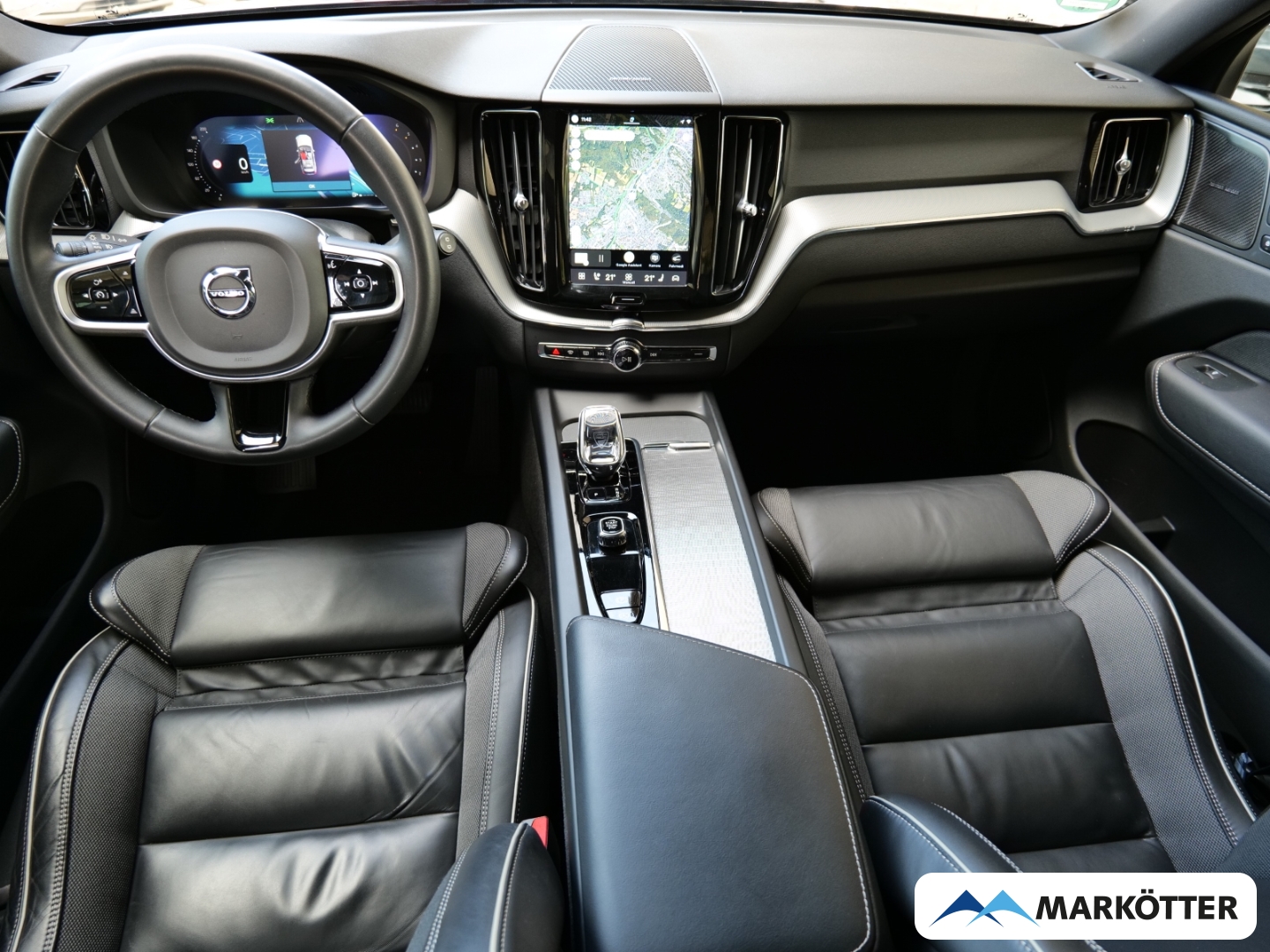 Fahrzeugabbildung Volvo XC60 B4 Plus Dark 360CAM/Harman Kardon/AHK/