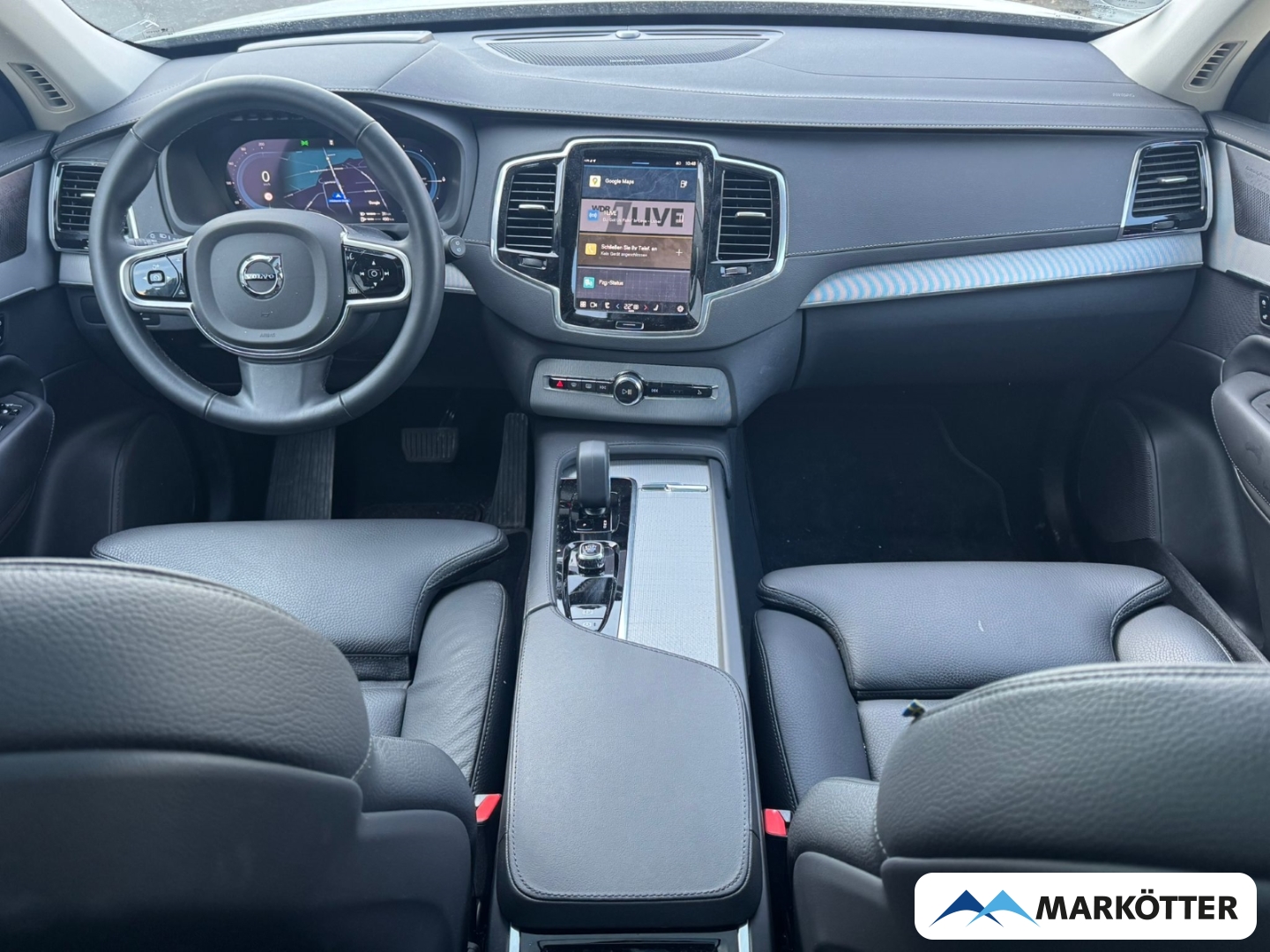 Fahrzeugabbildung Volvo XC90 T8 Plus Dark AWD 7-Sitzer ACC/HUD/PANO/STHZ/AHK
