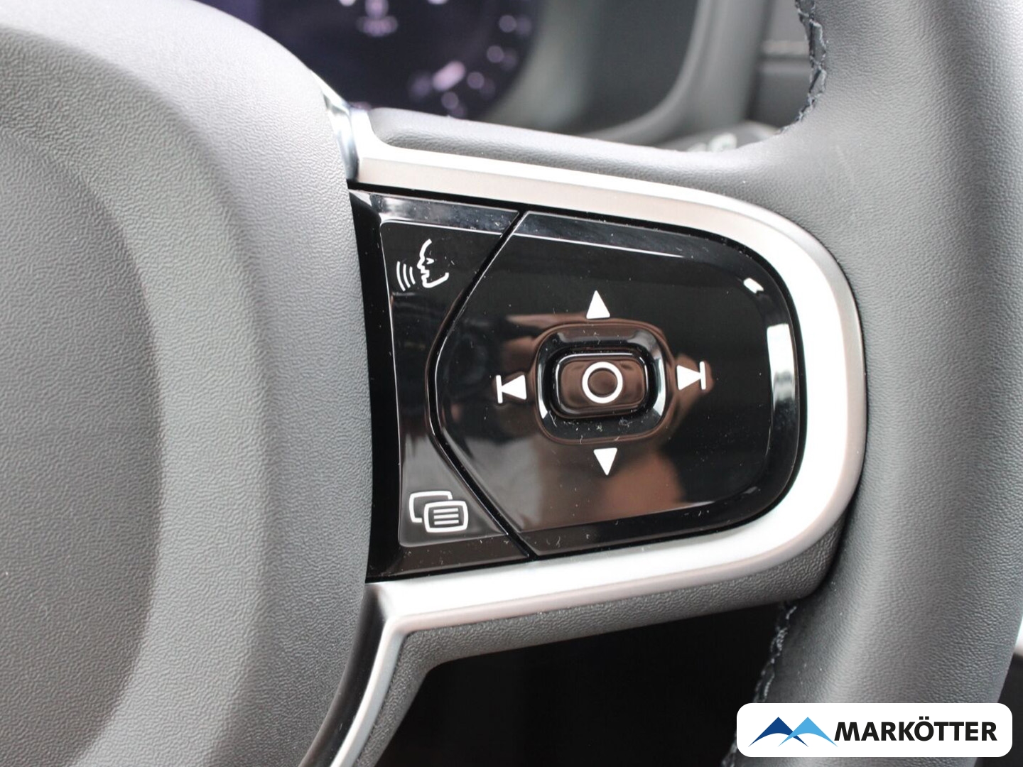 Fahrzeugabbildung Volvo V60 B4 Ultra Dark DAB+/H&K/Massagesitze/SHZ/PANO