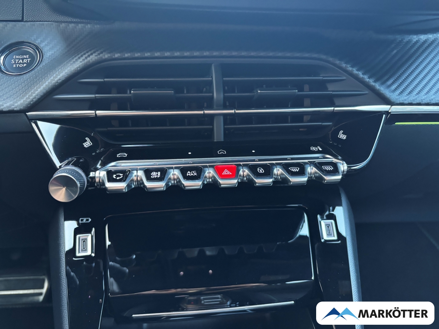 Fahrzeugabbildung Peugeot 2008 GT ALCANTARA/CAM/DAB/APPLE/SHZ/ALLWETTER