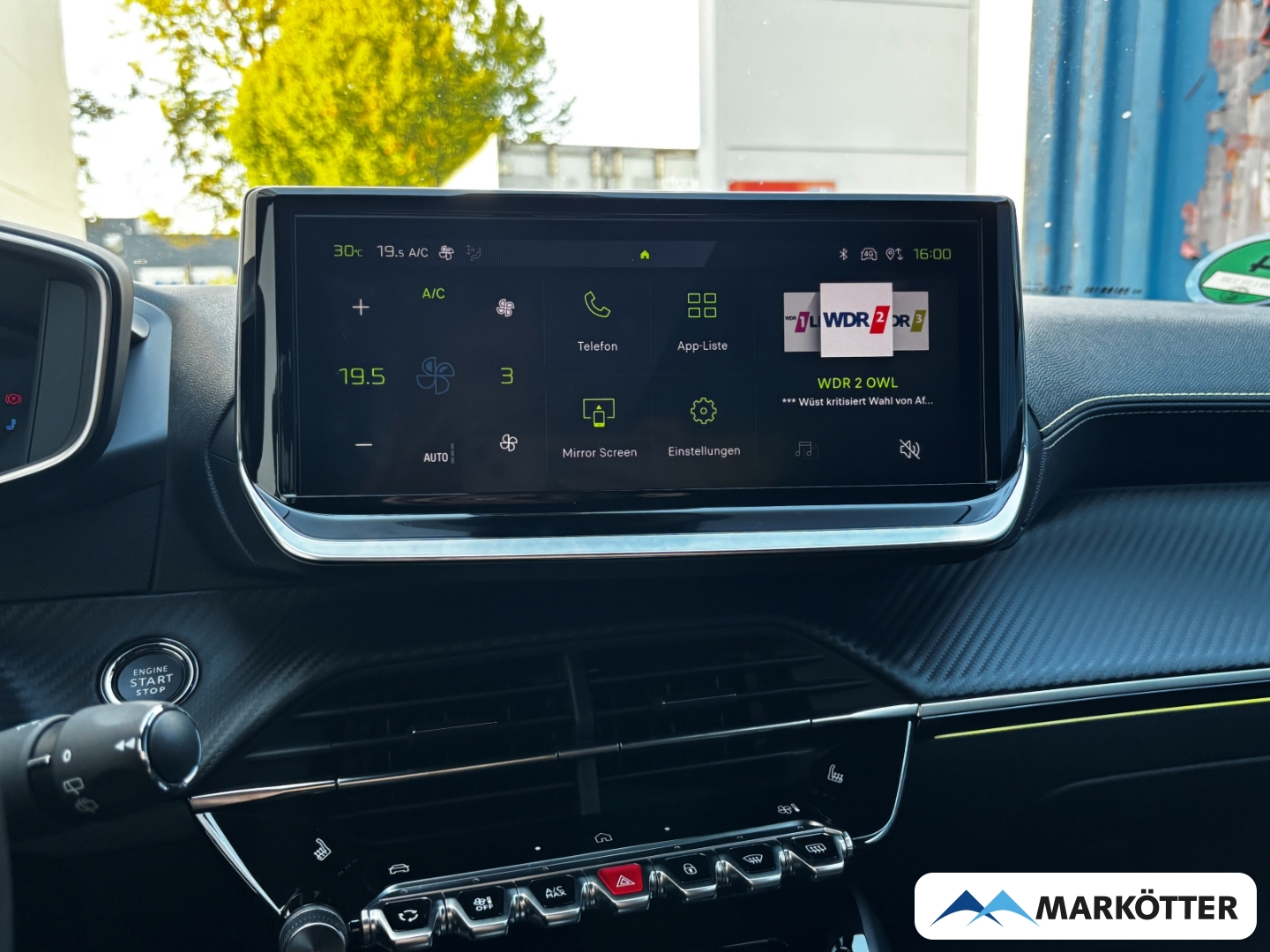 Fahrzeugabbildung Peugeot 2008 GT ALCANTARA/CAM/DAB/APPLE/SHZ/ALLWETTER