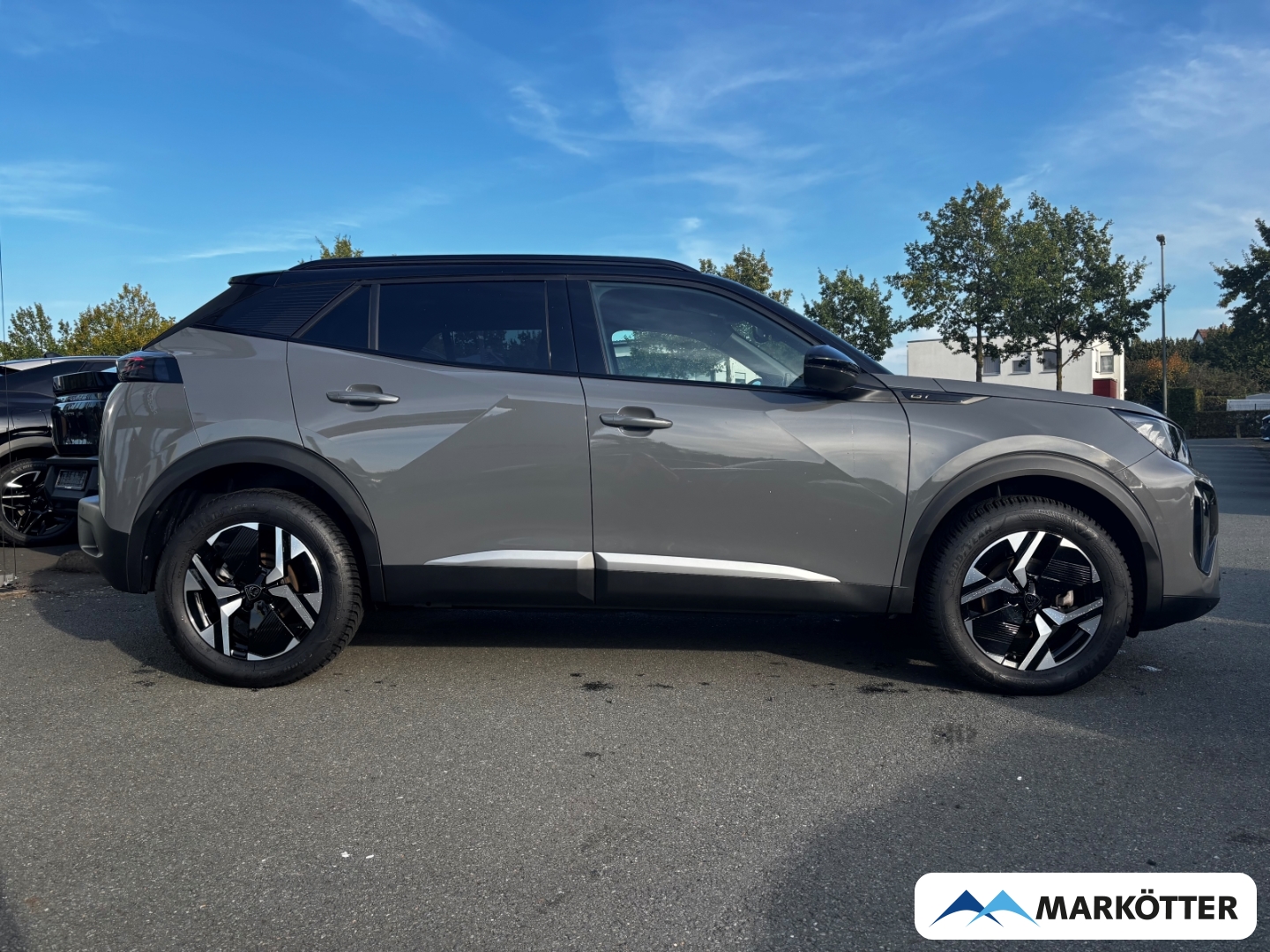 Fahrzeugabbildung Peugeot 2008 GT ALCANTARA/CAM/DAB/APPLE/SHZ/ALLWETTER