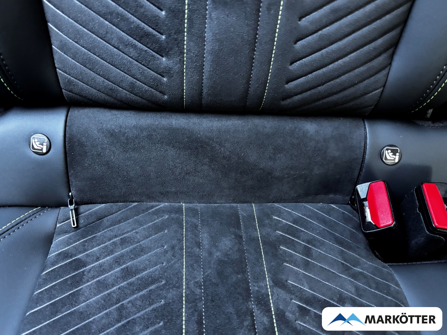 Fahrzeugabbildung Peugeot 2008 GT ALCANTARA/CAM/DAB/APPLE/SHZ/ALLWETTER