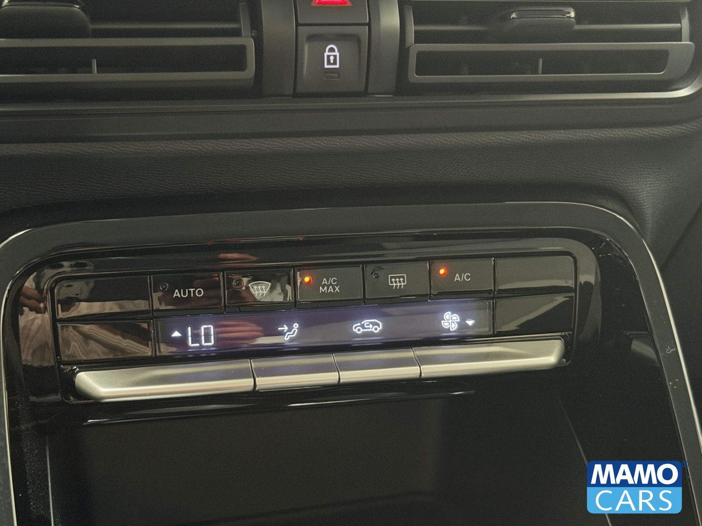 Fahrzeugabbildung Citroen C3 e 113 MAX 11KW-OBC/NAVI/KLIMA/CAM/TEMPOMAT