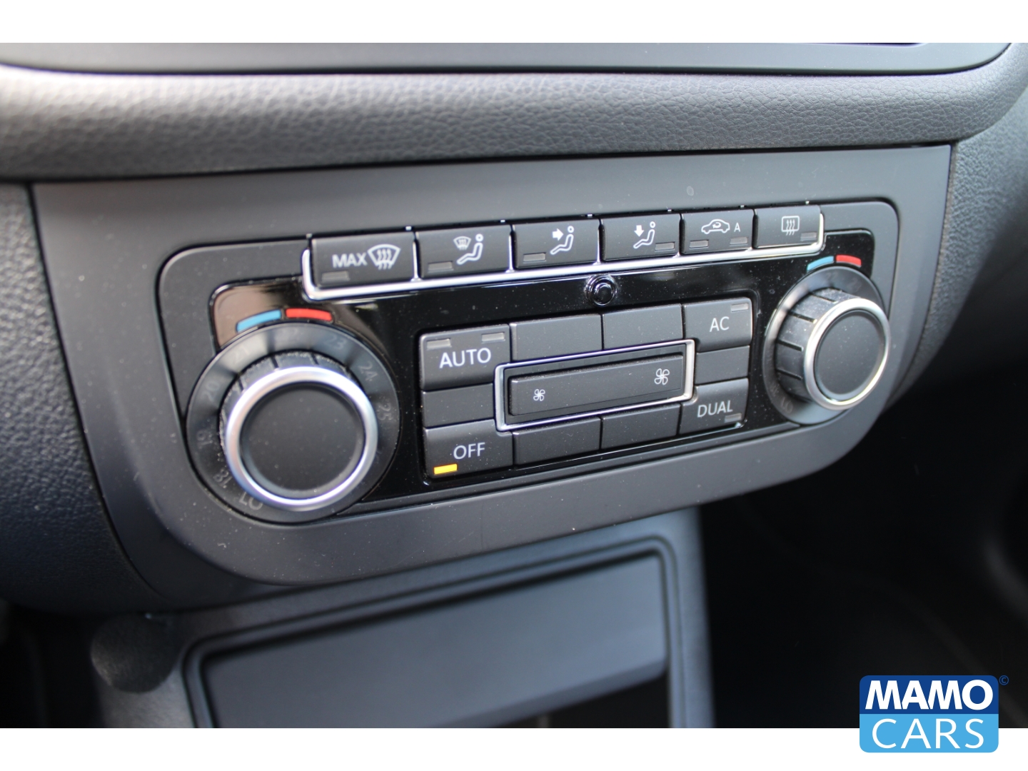 Fahrzeugabbildung Volkswagen Golf Plus VI 1.4 TFSI Comfortline/Allwetter/PDC
