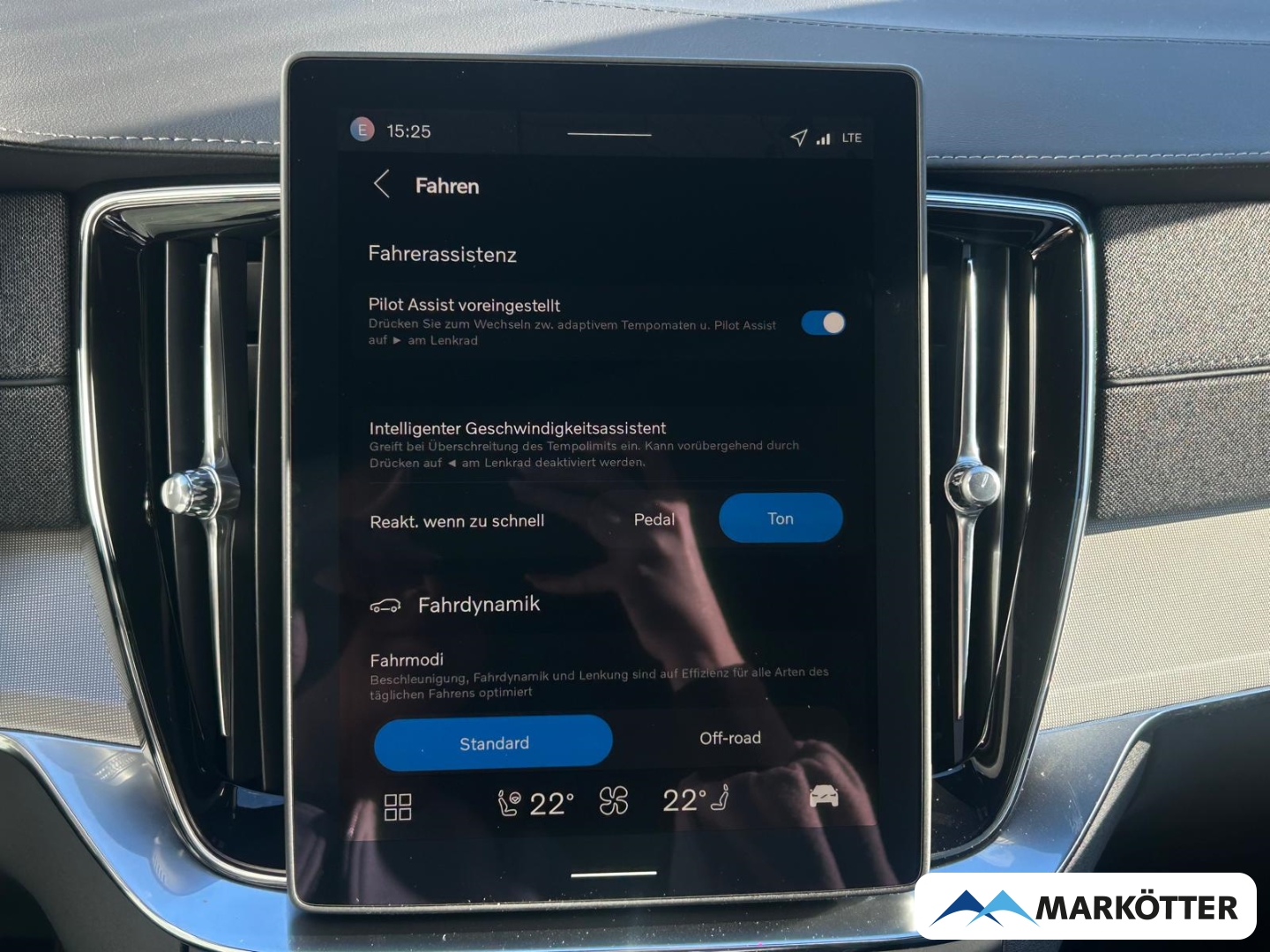 Fahrzeugabbildung Volvo XC90 Ultra Black Edition AWD 7-Sitzer AHK/Massage