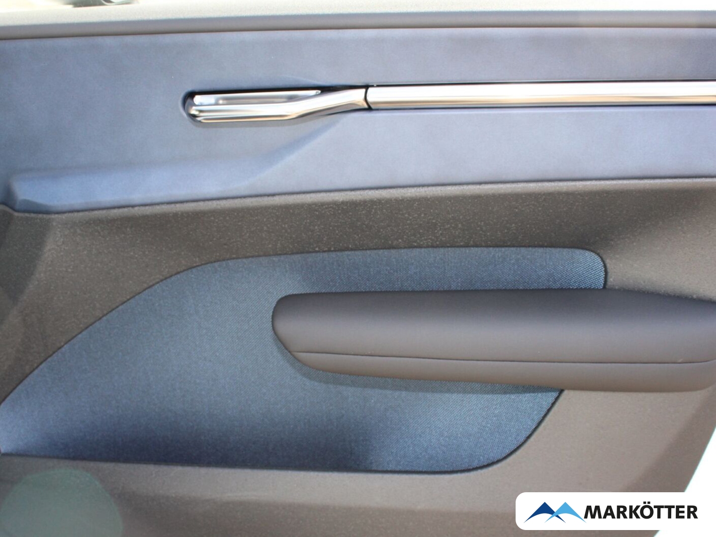 Fahrzeugabbildung Volvo EX30 Ultra Extended Range SHZ/LHZ/360/WP/BLIS