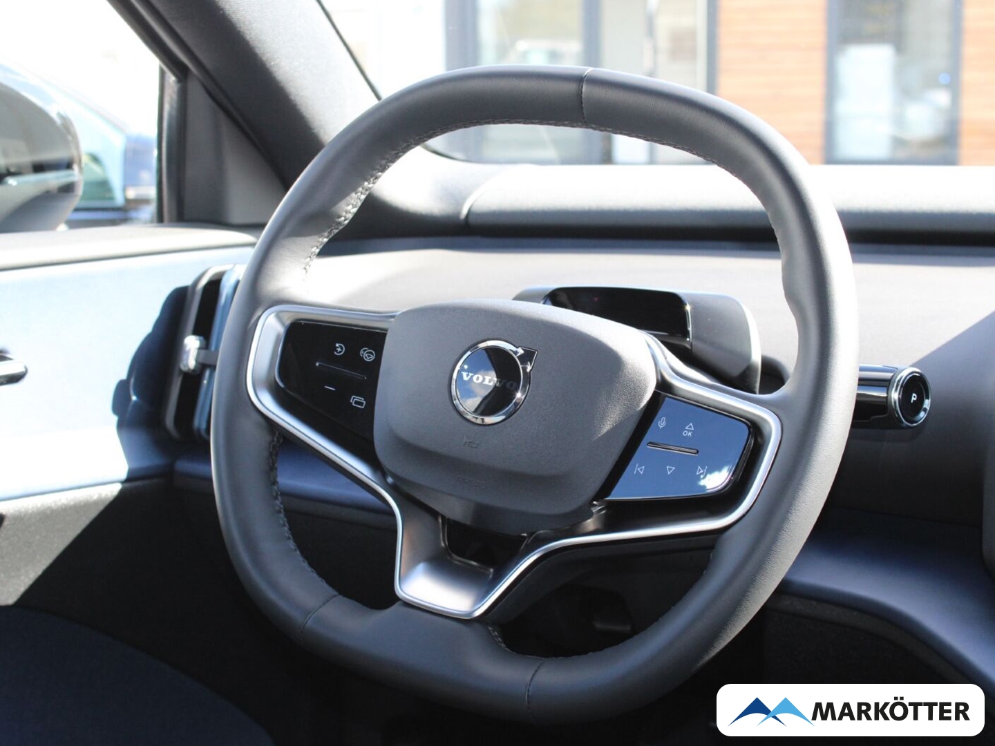 Fahrzeugabbildung Volvo EX30 Ultra Extended Range SHZ/LHZ/360/WP/BLIS