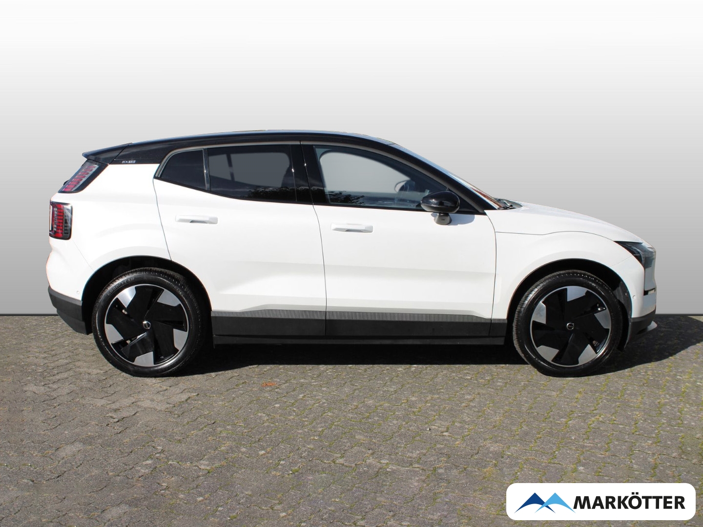 Fahrzeugabbildung Volvo EX30 Ultra Extended Range SHZ/LHZ/360/WP/BLIS