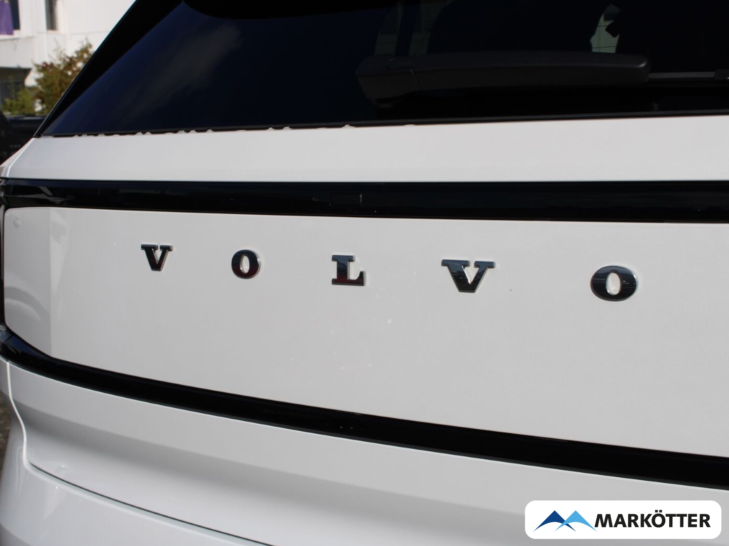 Fahrzeugabbildung Volvo EX30 Ultra Extended Range SHZ/LHZ/360/WP/BLIS