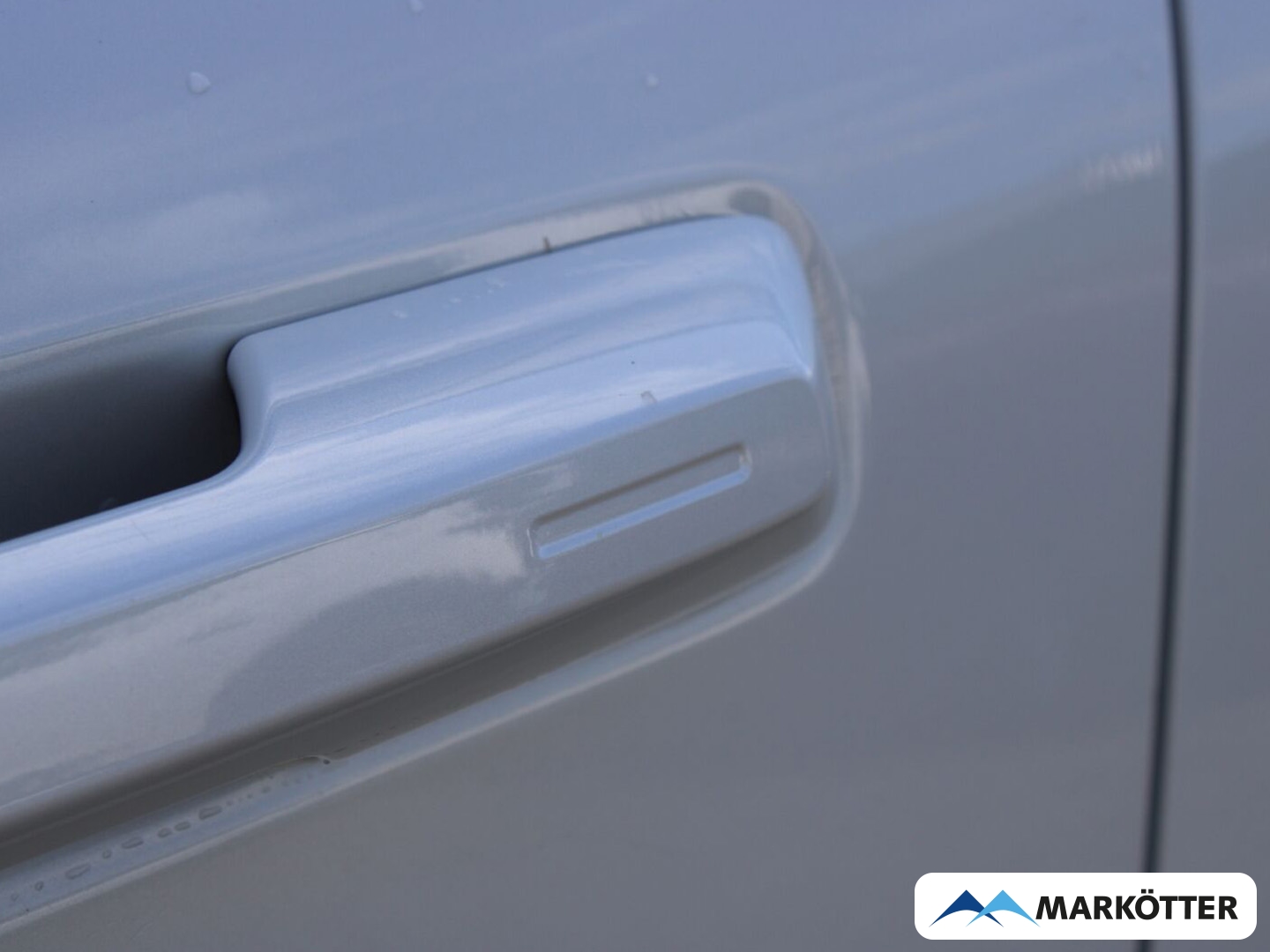Fahrzeugabbildung Volvo EX30 Ultra Extended Range SHZ/LHZ/360/WP/BLIS