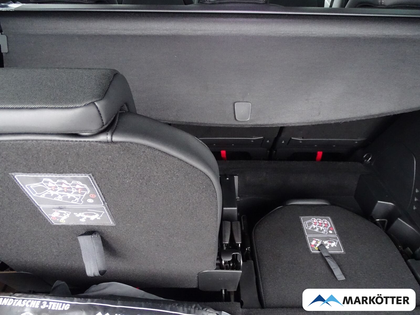 Fahrzeugabbildung Peugeot 5008 Hybrid 136 GT 7-Sitzer/LED/ACC/SHZ