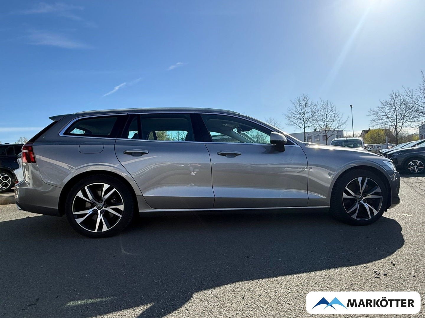 Fahrzeugabbildung Volvo V60 T6 AWD Core Recharge ACC/AHK/CAM/TEMP/LED
