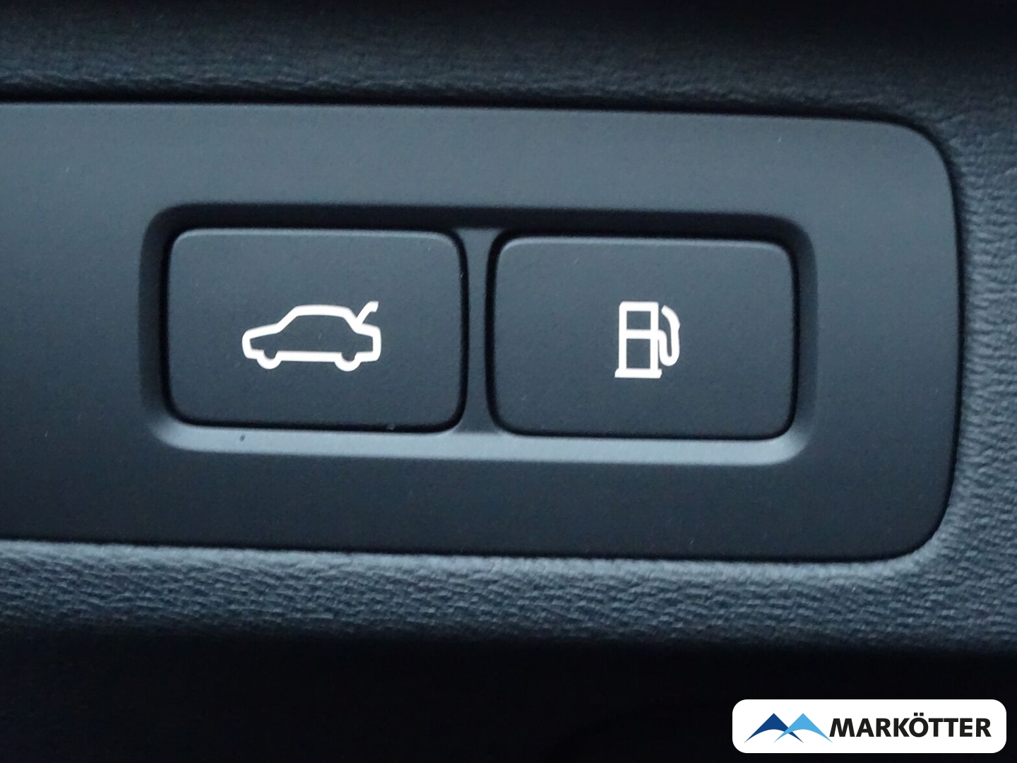 Fahrzeugabbildung Volvo XC90 Ultimate Dark Recharge AWD 7-Sitzer/ACC/LED