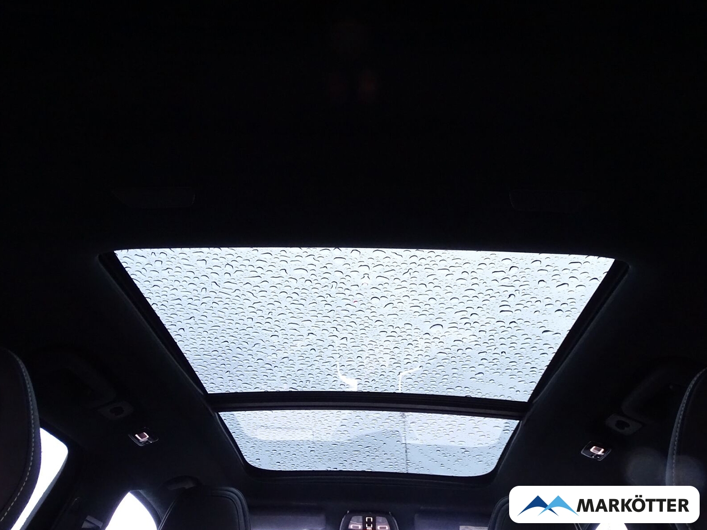 Fahrzeugabbildung Volvo XC90 Ultimate Dark Recharge AWD 7-Sitzer/ACC/LED