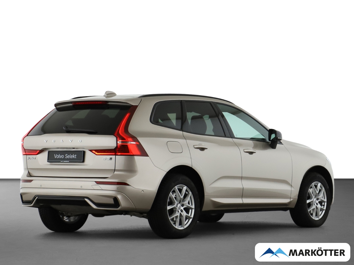 Fahrzeugabbildung Volvo XC60 B5 AWD Plus Dark AHK/PANO/HARMAN/LHZ/BLIS