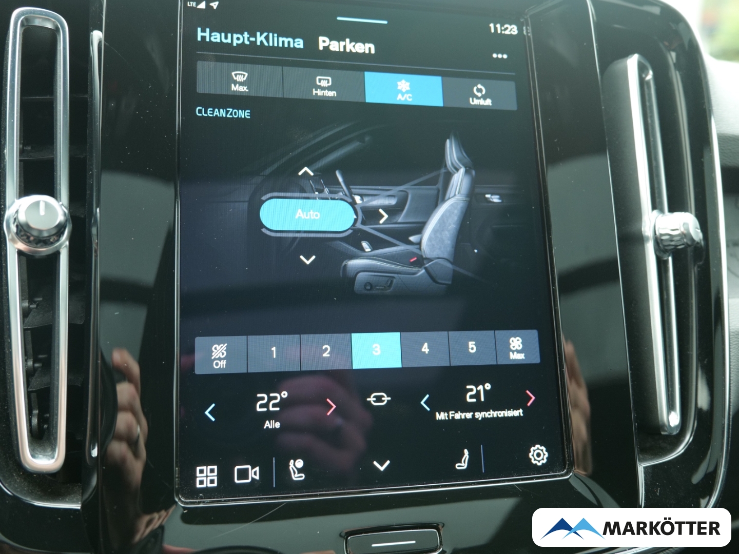 Fahrzeugabbildung Volvo XC40 Single Motor Ultimate AHK/STHZ/360CAM/BLIS