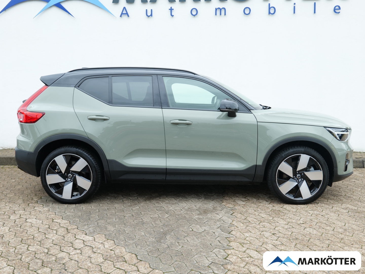 Fahrzeugabbildung Volvo XC40 Single Motor Ultimate AHK/STHZ/360CAM/BLIS