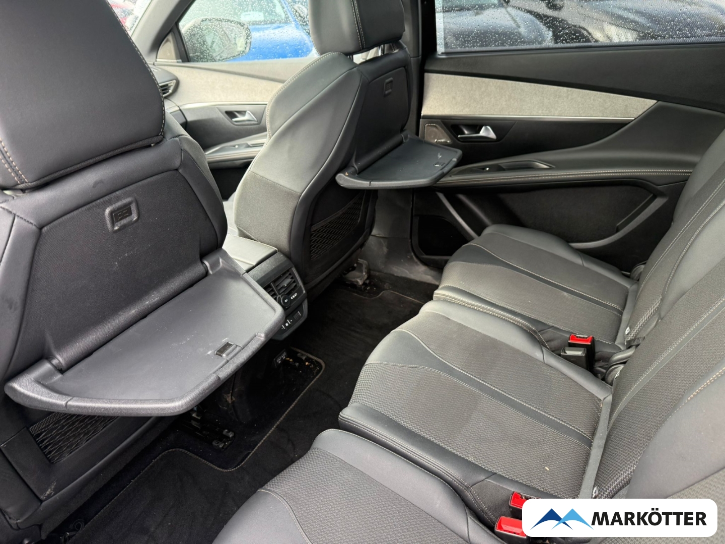 Fahrzeugabbildung Peugeot 5008 GT 7-Sitzer ACC/BLIS/CAM/NAVI/PANO/SHZ