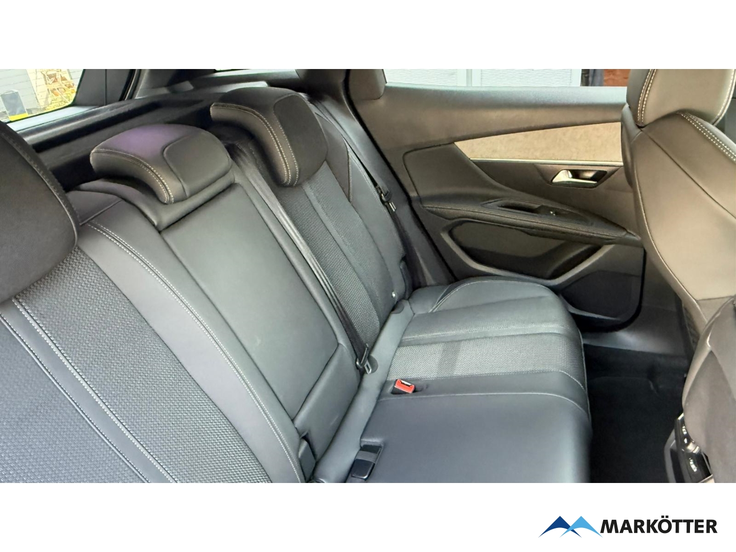 Fahrzeugabbildung Peugeot 3008 GT 1.2 PureTech 130 EU6d/ACC/CAM/SHZ/BLIS