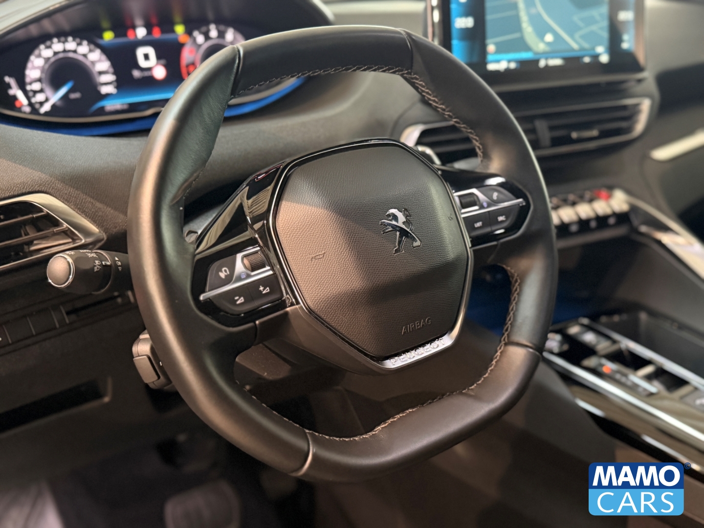 Fahrzeugabbildung Peugeot 5008 AllurePack,1.2 PureTech130 ab 1,99%/TEMP/CAM/SHZ/LED