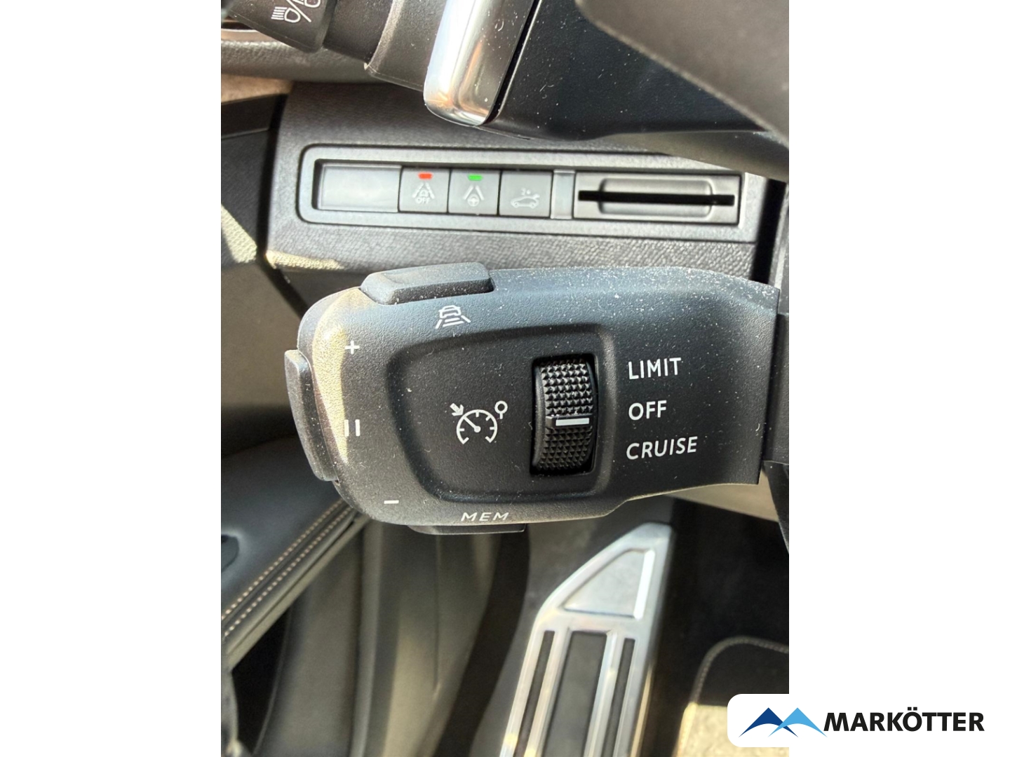 Fahrzeugabbildung Peugeot 3008 GT ACC/BLIS/CARPLY/360CAM/PANO/NAVI/LED