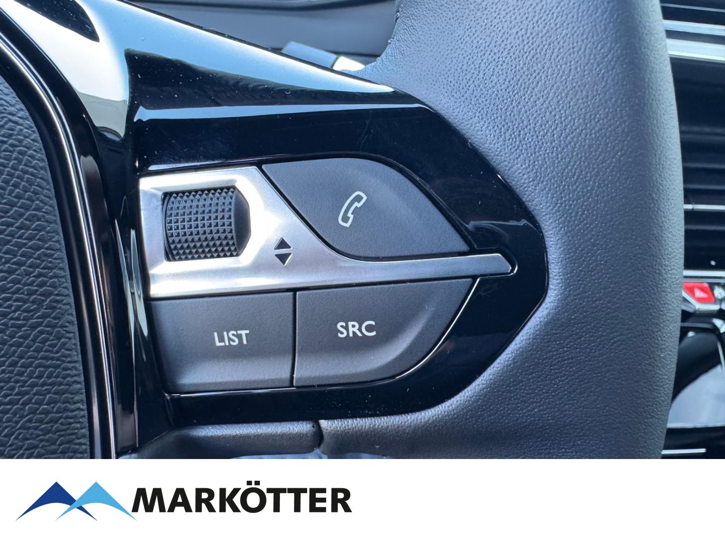 Fahrzeugabbildung Peugeot 2008 Hybrid 136 Allure/360°CAM/ACC/Allwetterbereifung