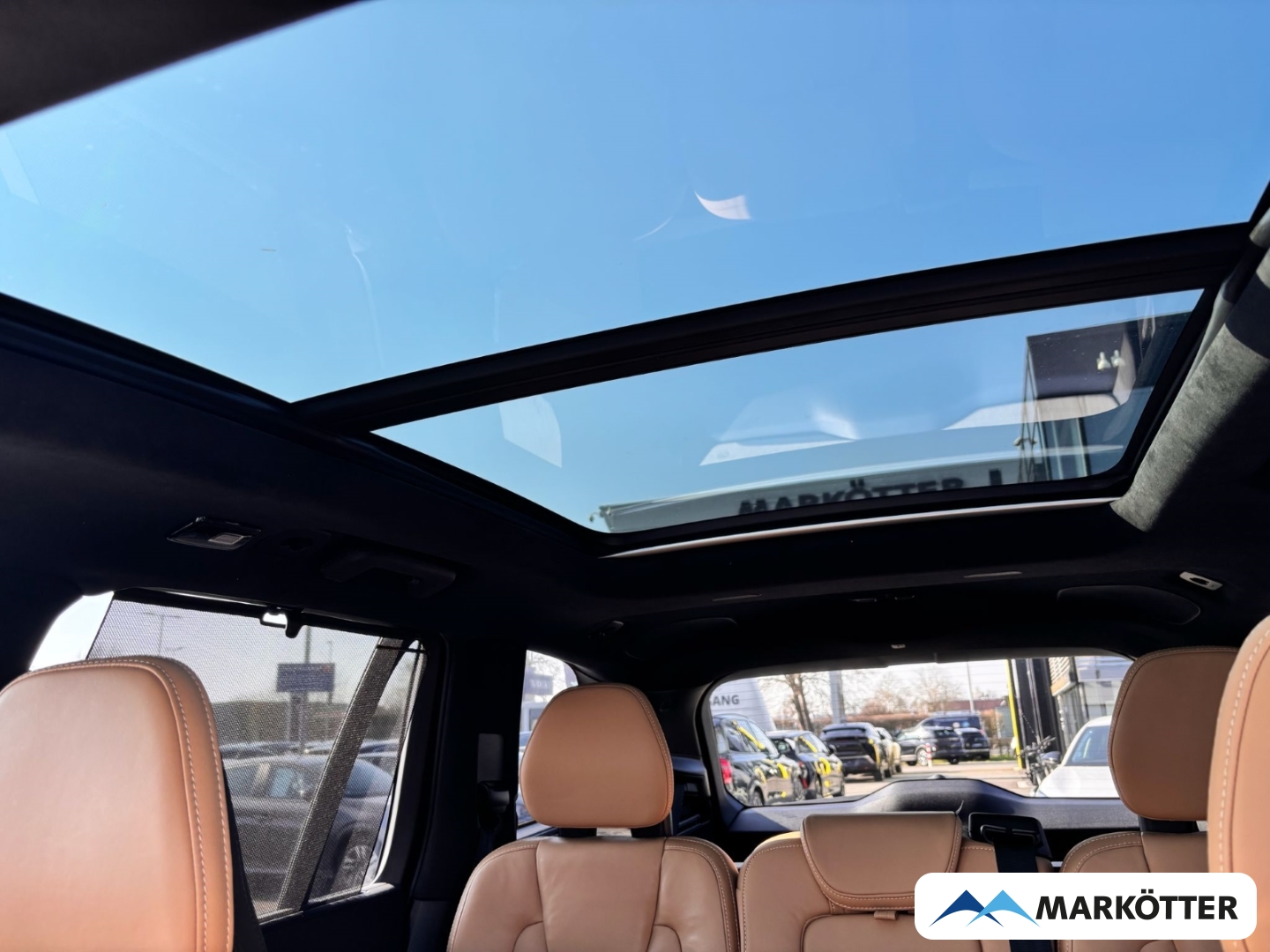 Fahrzeugabbildung Volvo XC90 AWD Ultimate Dark Recharge 7-Sitzer FOUR-C