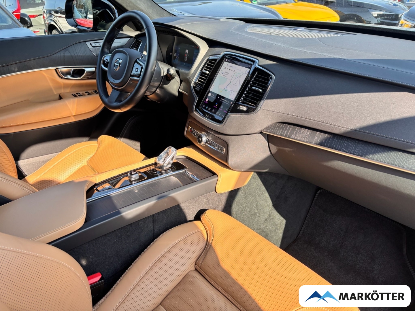 Fahrzeugabbildung Volvo XC90 AWD Ultimate Dark Recharge 7-Sitzer FOUR-C