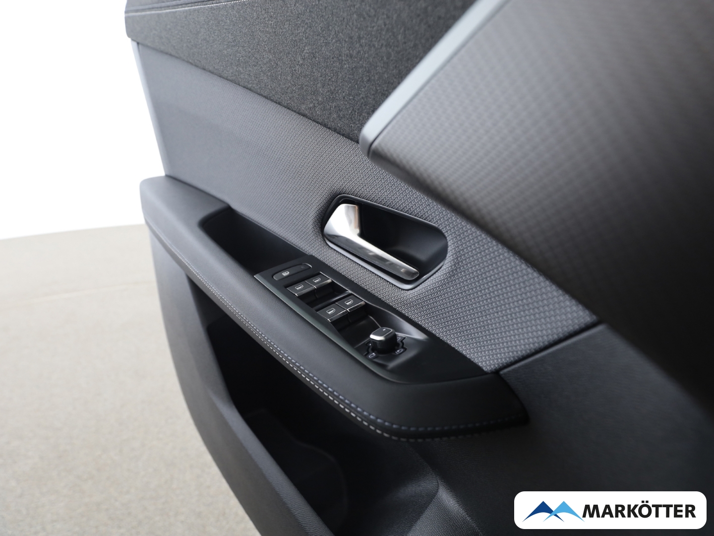 Fahrzeugabbildung Opel Grandland GS Mild-Hybrid/AHK/Allwetterbereifung