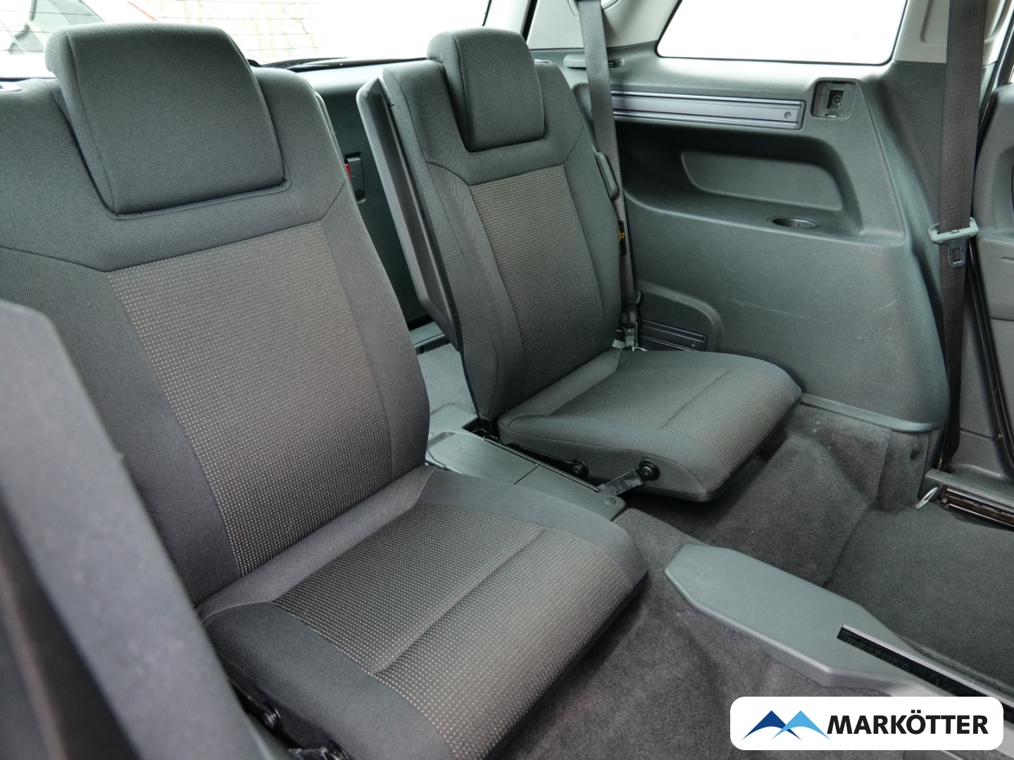 Fahrzeugabbildung Opel Zafira B 1.8 Family Plus 7-Sitzer/BI-Xenon