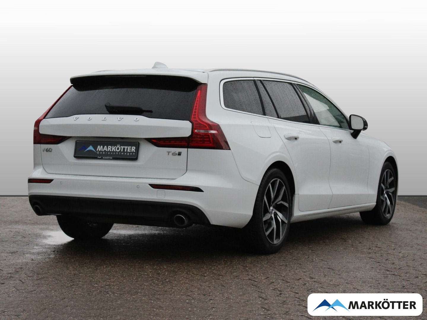 Fahrzeugabbildung Volvo V60 T6 Momentum Pro Plug-In Hybrid AWD/360Cam