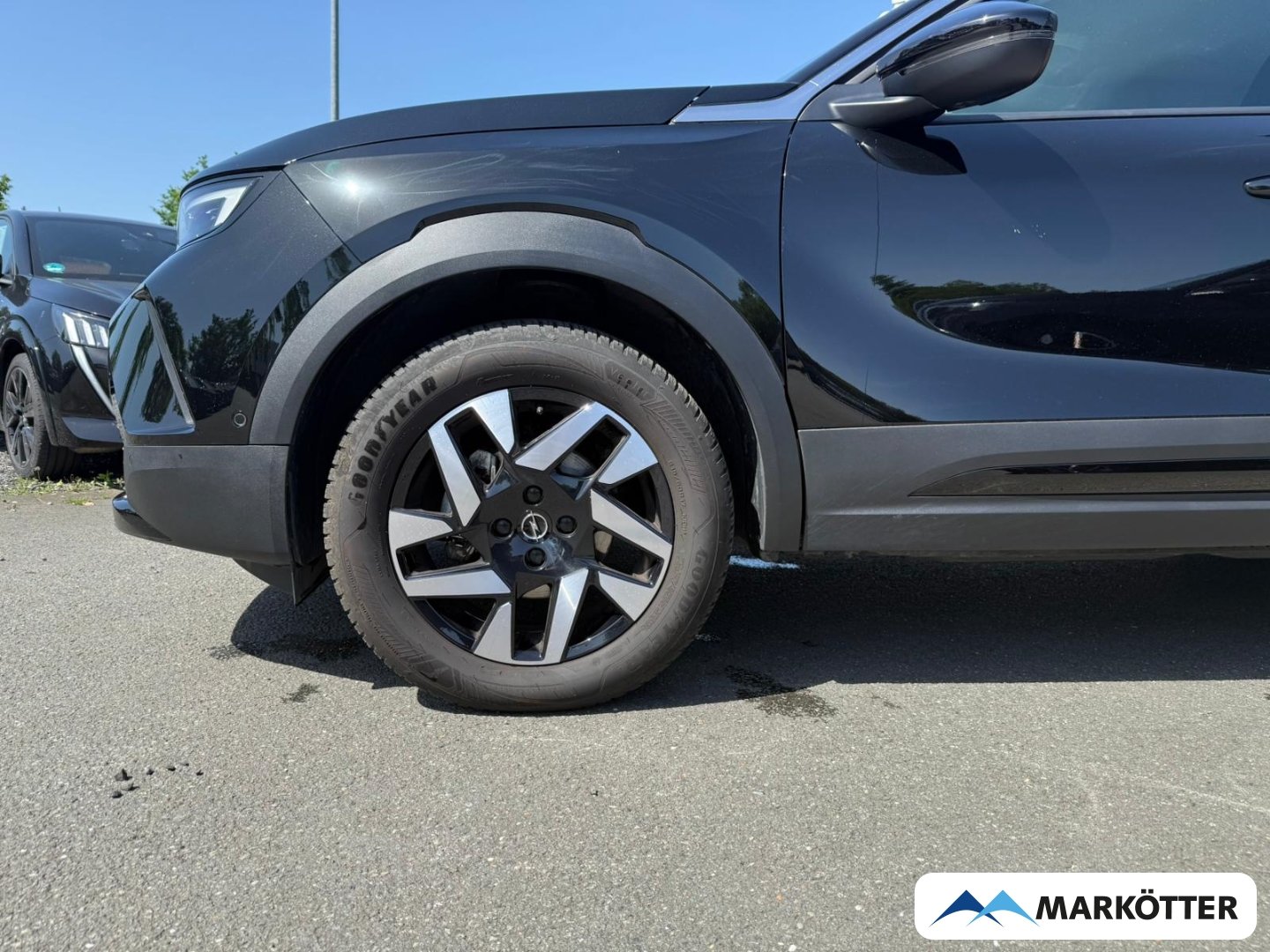 Fahrzeugabbildung Opel Mokka Elegance ACC/BLIS/CAM/LHZ/SHZ/APPLE
