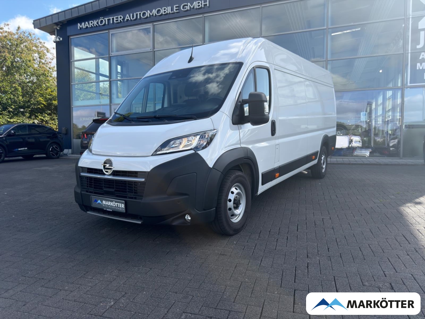 Fahrzeugabbildung Opel Movano Kasten 35 L4H2 BlueHDI 180/NAVI/Flügel./Carplay