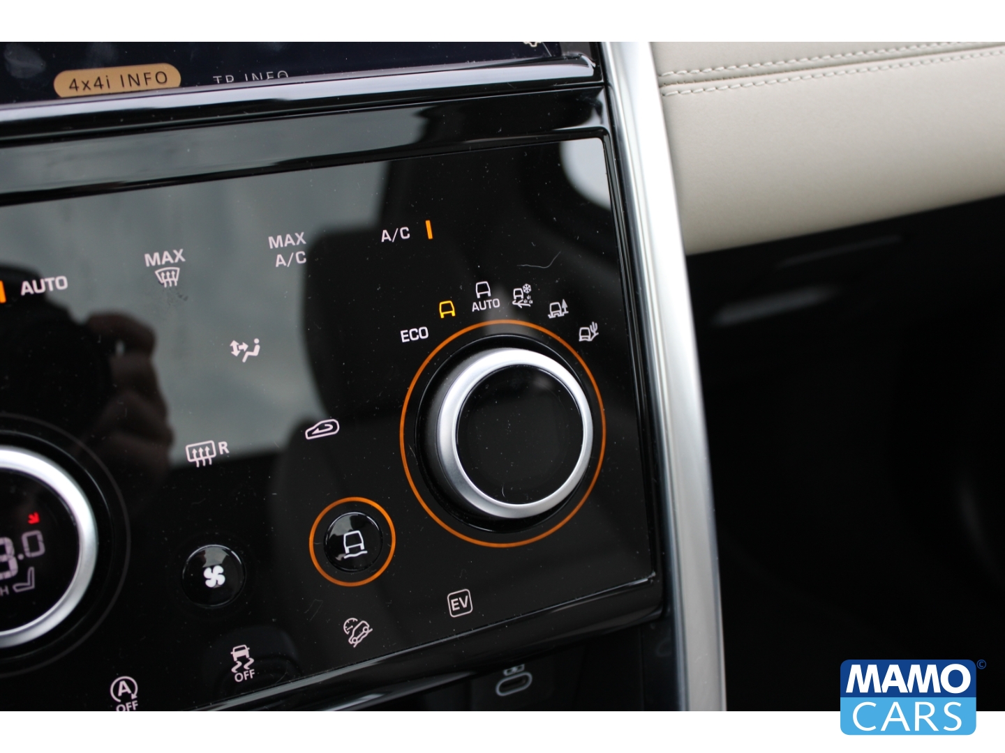 Fahrzeugabbildung Land Rover Discovery Sport P300e Hybrid R-Dynamic SE ACC/Keyl/Pano