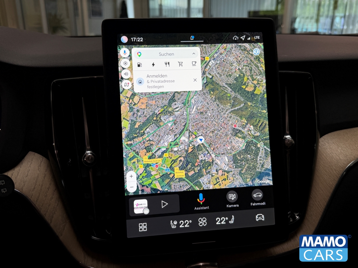 Fahrzeugabbildung Volvo XC60 T6 AWD Plus Dark FACELIFT AHK/HUD/PANO/ACC